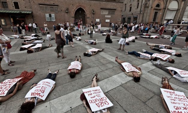 Piove di Sacco – I ragazzi dell’Einstein dicono "no alla violenza sulle donne"